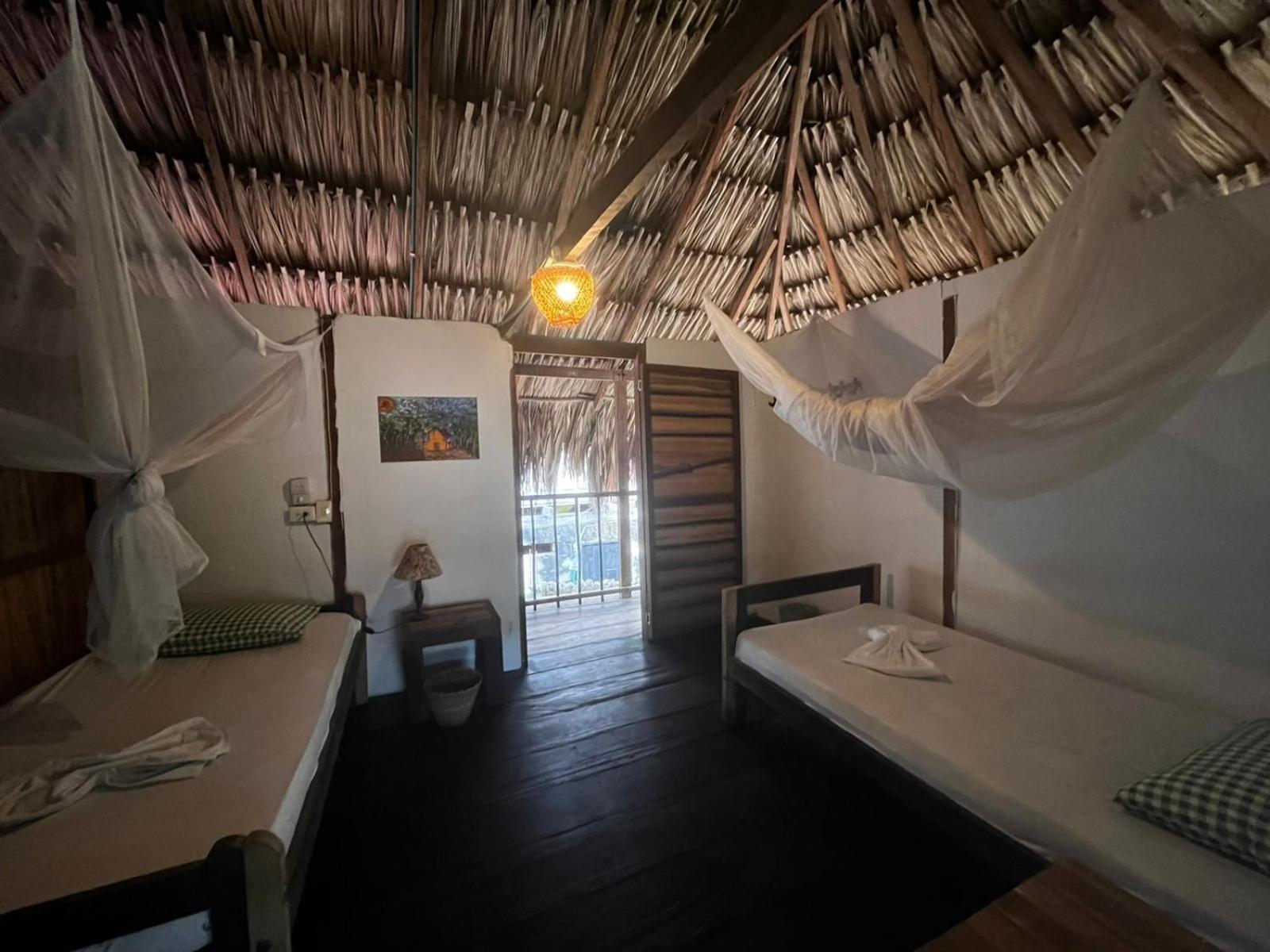 פאלומינו Hostal Zinpar מראה חיצוני תמונה